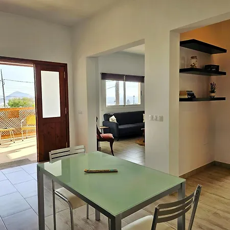 Διαμέρισμα Cernicalo House - Peaceful Terrace Home, Ideal To Explore Lanzarote Nazaret