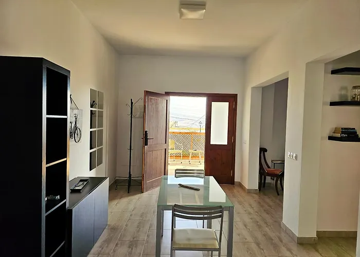 Cernicalo House - Peaceful Terrace Home, Ideal To Explore Lanzarote