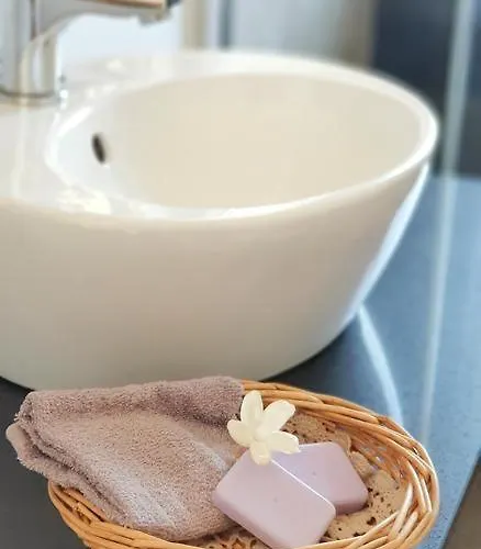 Cernicalo House - Peaceful Terrace Home, Ideal to Explore Lanzarote Apartamento Nazaret